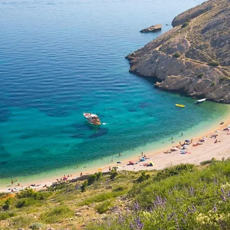 Beachfront 4526-2 Punat